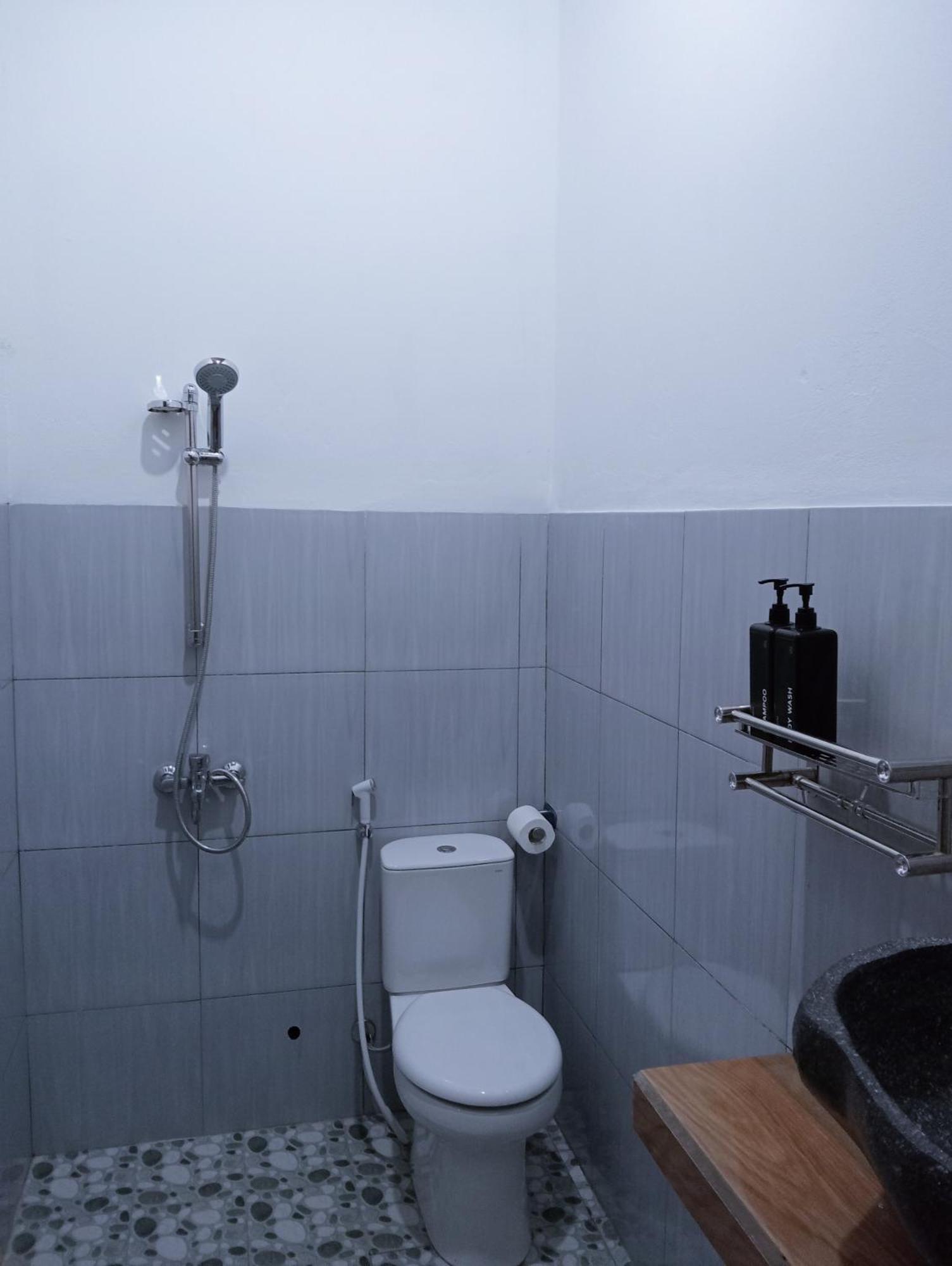 Jepun Homestay Lemukih Singaraja Buitenkant foto