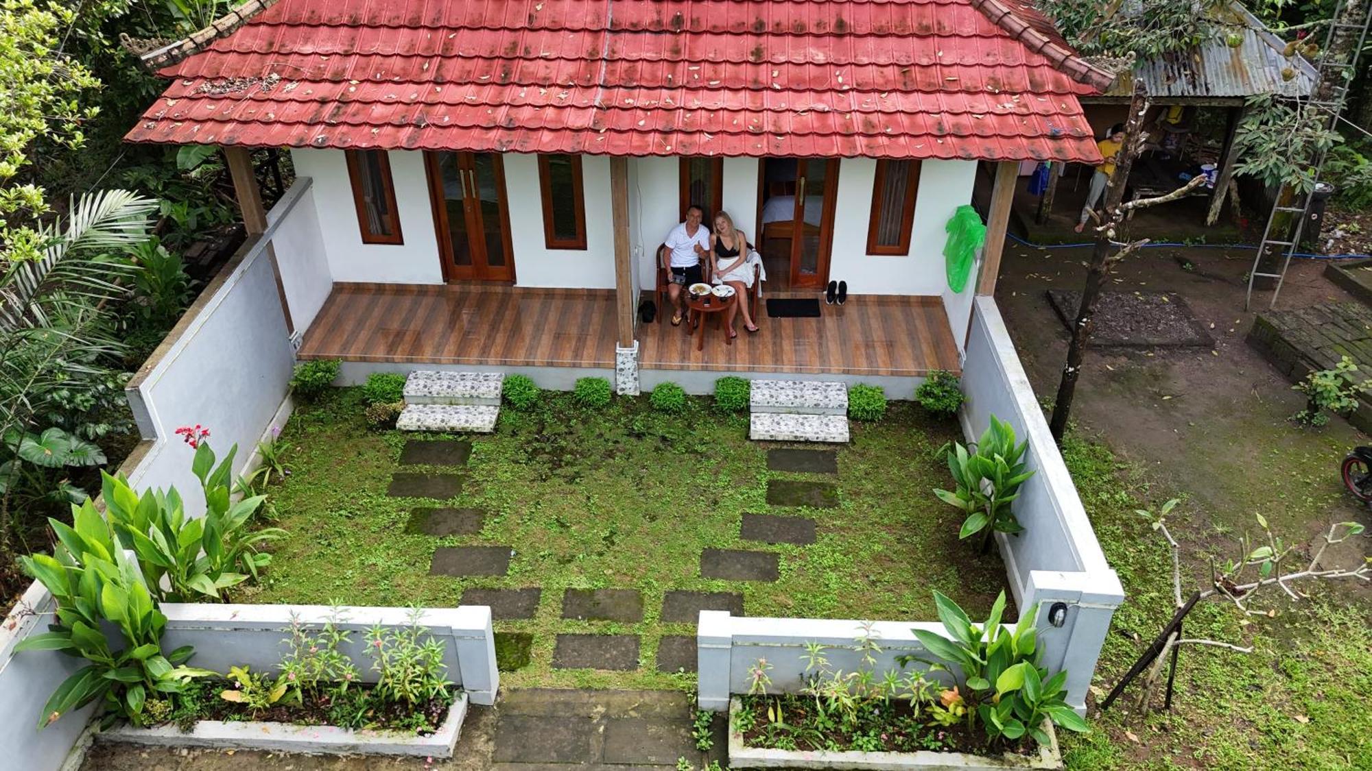 Jepun Homestay Lemukih Singaraja Buitenkant foto